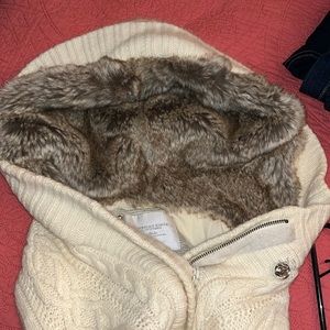 American Eagle Sweater